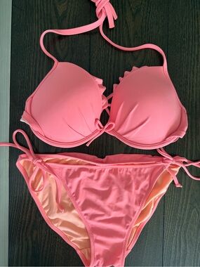 Victoria’s Secret Pink Bra Style Bikini Set